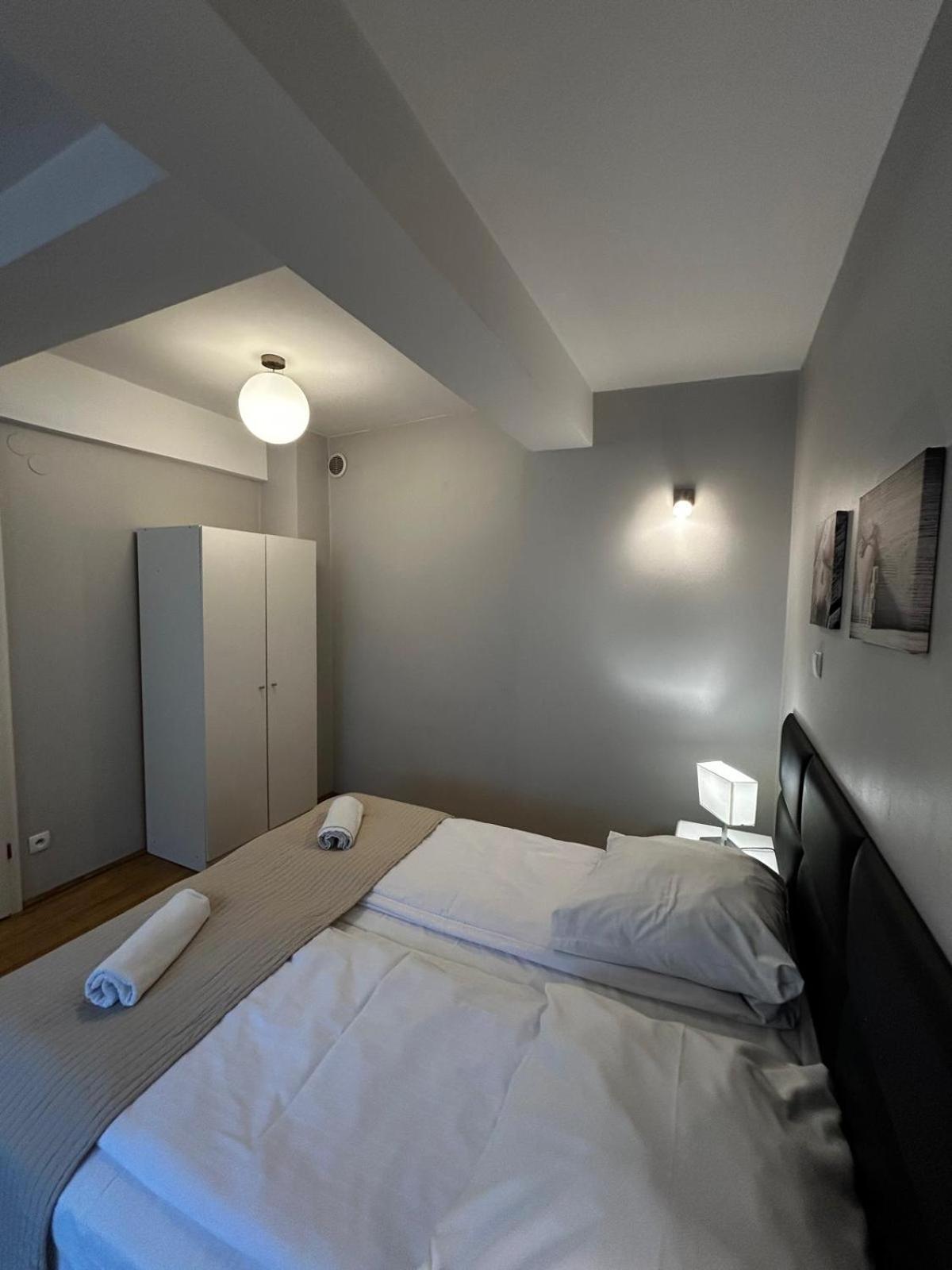 Golden Apartments With Lift - Old Town Cracóvia Exterior foto